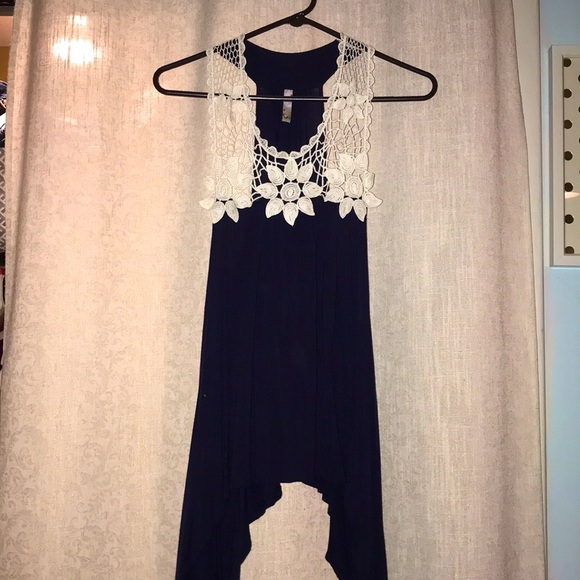 Top - Picture 1 of 1